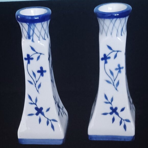 Pair of Vintage Cobalt Blue & White 5" Vases - Picture 1 of 5